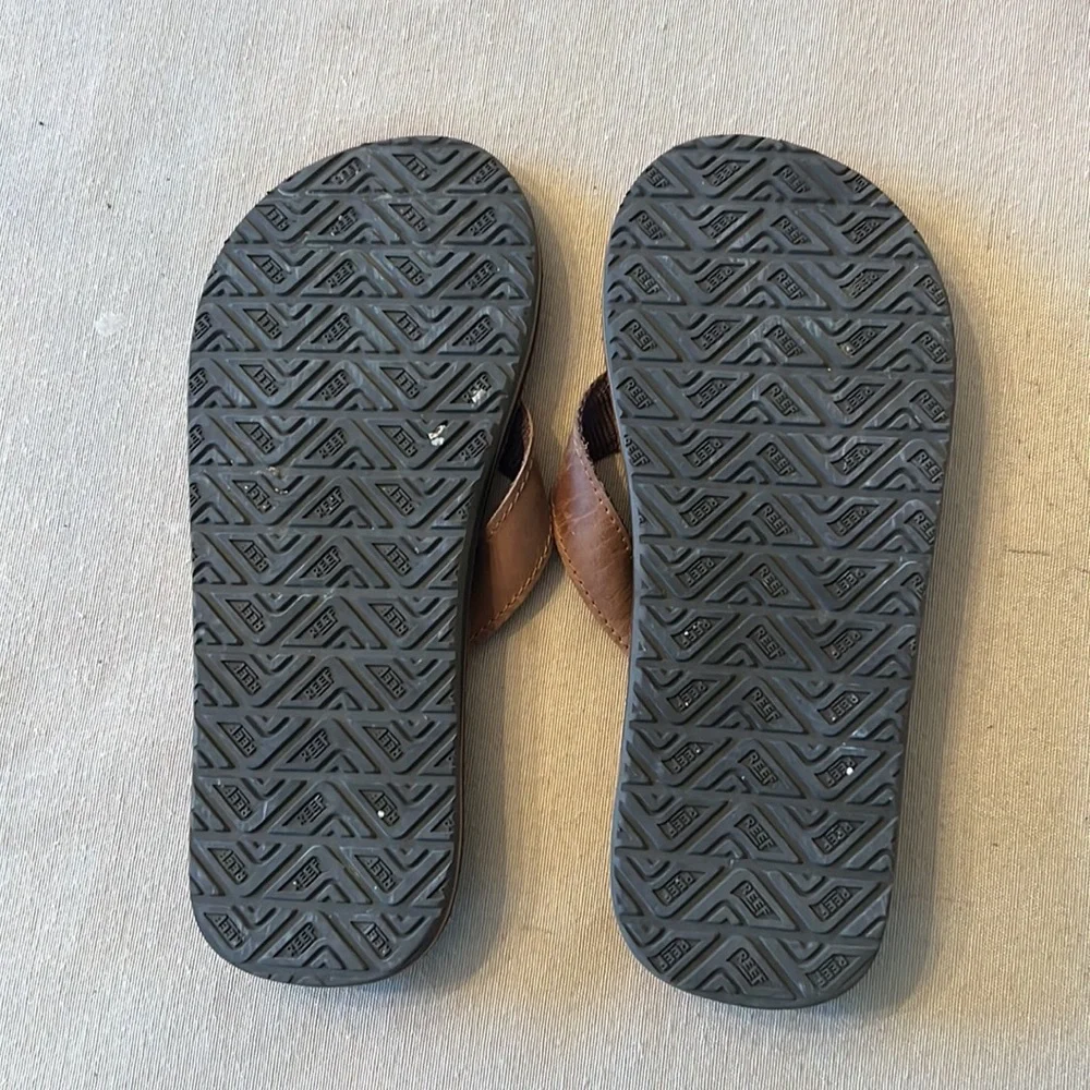 Reef Kids Brown Leather Flip Flops